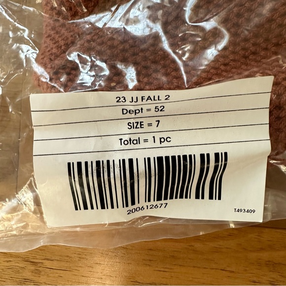 Brand New Janie & Jack Short Sleeve Sweater, Gold-Tone Buttons, Girls 7, NWT - Picture 5 of 6